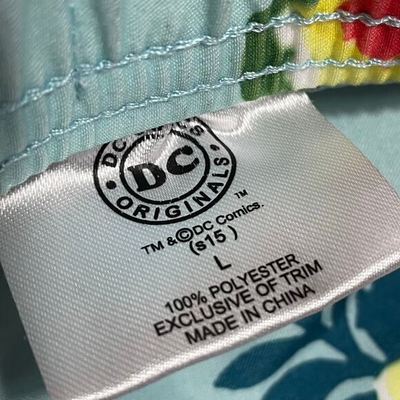 DC Comics Batman Surf Swim Trunks Mens Large Hawaiian Floral Boardshorts‎ - Picture 2 of 10